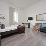 St Peter Giant Apartment