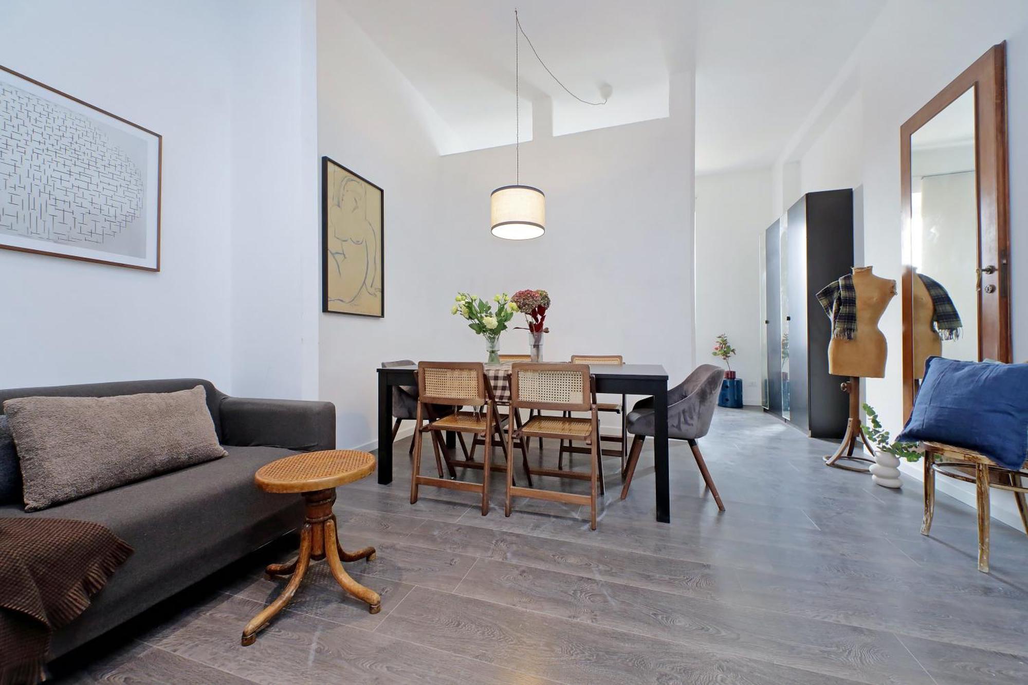 St Peter Giant Apartment